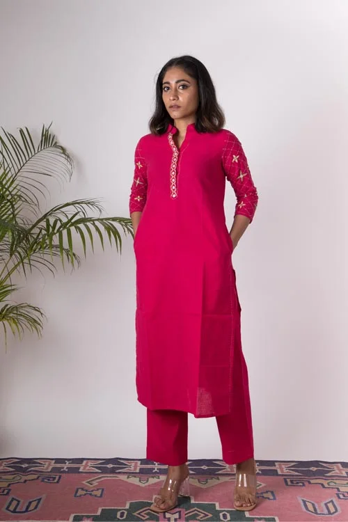 Urmul 'Dholamaru' Hand Embroidered Cotton Kurta Pant Set (2Piece Set) Formal Linen Trousers
