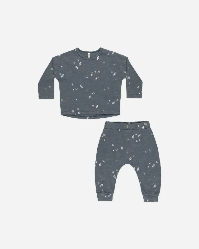 Long Sleeve Tee + Pant Set || Paisley Trendy Printed Pants