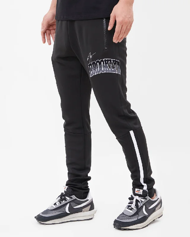 NBA BROOKLYN NETS HOMETOWN MEN'S TRACK PANT (BLACK) High-Waist Trousers