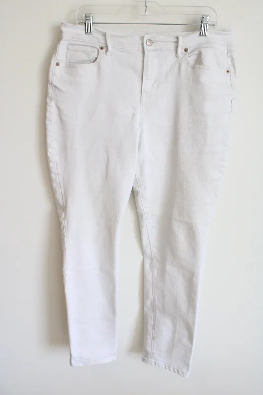 Old Navy Curvy Mid-Rise White Pants | 12 Cozy Maternity Pants
