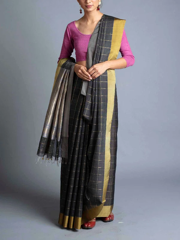 Handwoven Maheshwari Saree Charcoal With Blouse Piece Sweetheart Neck Blouse