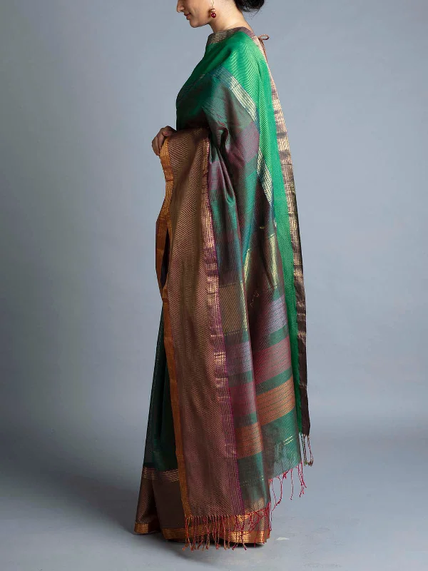 Handwoven Maheshwari Saree Green With Blouse Piece Peter Pan Blouse
