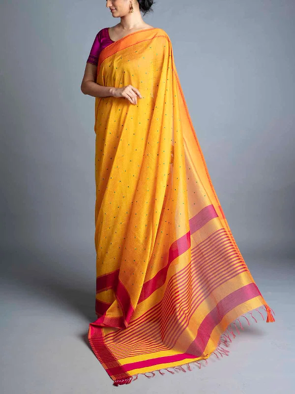 Handwoven Maheshwari Saree Mustard With Blouse Piece Casual Stripe Blouse