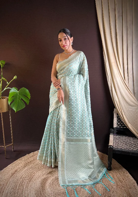 Women Party Wear Jari Weaving Worked Khicha Silk Saree With Un Stitched Blouse Sheer Mesh Blouse Women Party Wear Jari Weaving Worked Khicha Silk Saree With Un Stitched Blouse Sheer Mesh Blouse