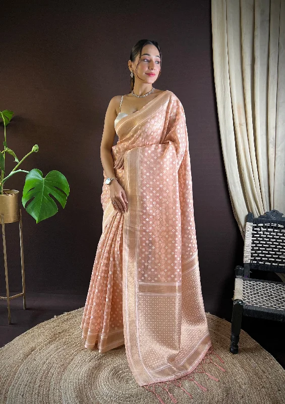 Women Party Wear Jari Weaving Worked Khicha Silk Saree With Un Stitched Blouse Satin Long Blouse Women Party Wear Jari Weaving Worked Khicha Silk Saree With Un Stitched Blouse Satin Long Blouse