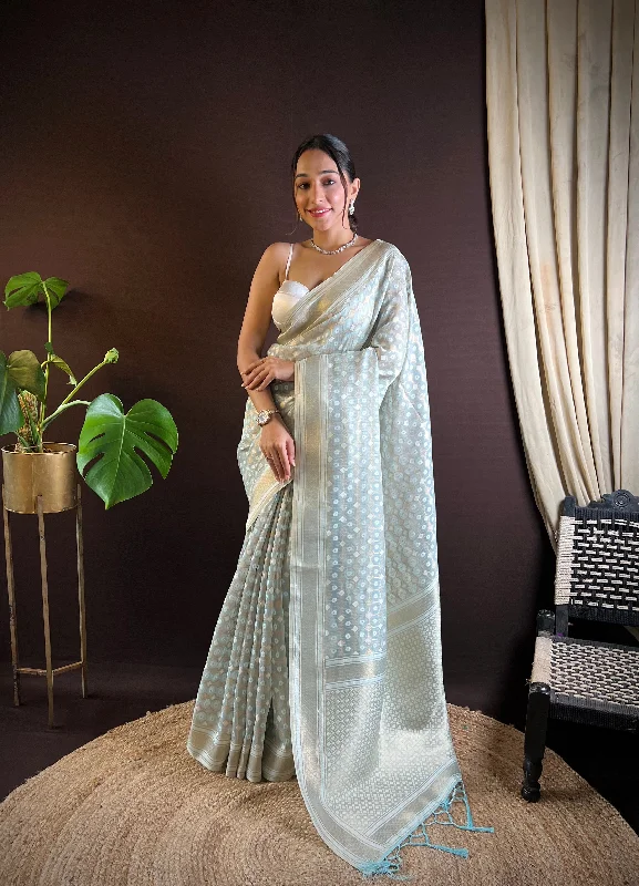 Women Party Wear Jari Weaving Worked Khicha Silk Saree With Un Stitched Blouse Puff Sleeve Blouse Women Party Wear Jari Weaving Worked Khicha Silk Saree With Un Stitched Blouse Puff Sleeve Blouse
