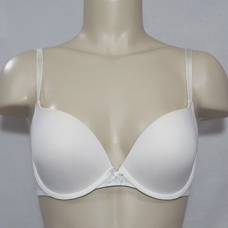 Xhilaration Perfect T-Shirt Convertible Push-Up Plunge Underwire Bra 32AA White Satin Blend Silk Blend Wool Blend Xhilaration Perfect T-Shirt Convertible Push-Up Plunge Underwire Bra 32AA White Satin Blend Silk Blend Wool Blend