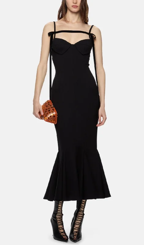 STRAPY SLIM MAXI DRESS IN BLACK Classic Tulle Maxi Dress