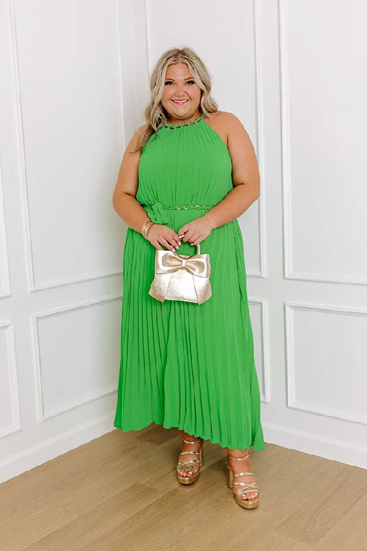 VIP Party Pleated Maxi Dress in Kelly Green Curves Comfortable Satin Maxi Dress