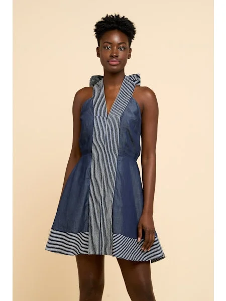 EMBROIDERED PANEL MINI DRESS Stylish Short-Sleeve Mini Dress