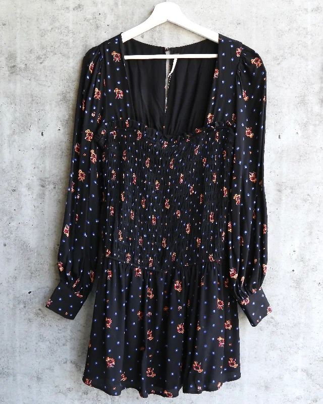 Free People - Two Faces Printed Mini Dress - Black Cozy Sweater Mini Dress