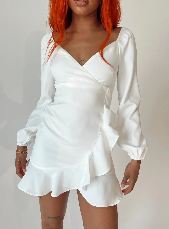 Josephina Mini Dress White Chic Pleated Mini Dress
