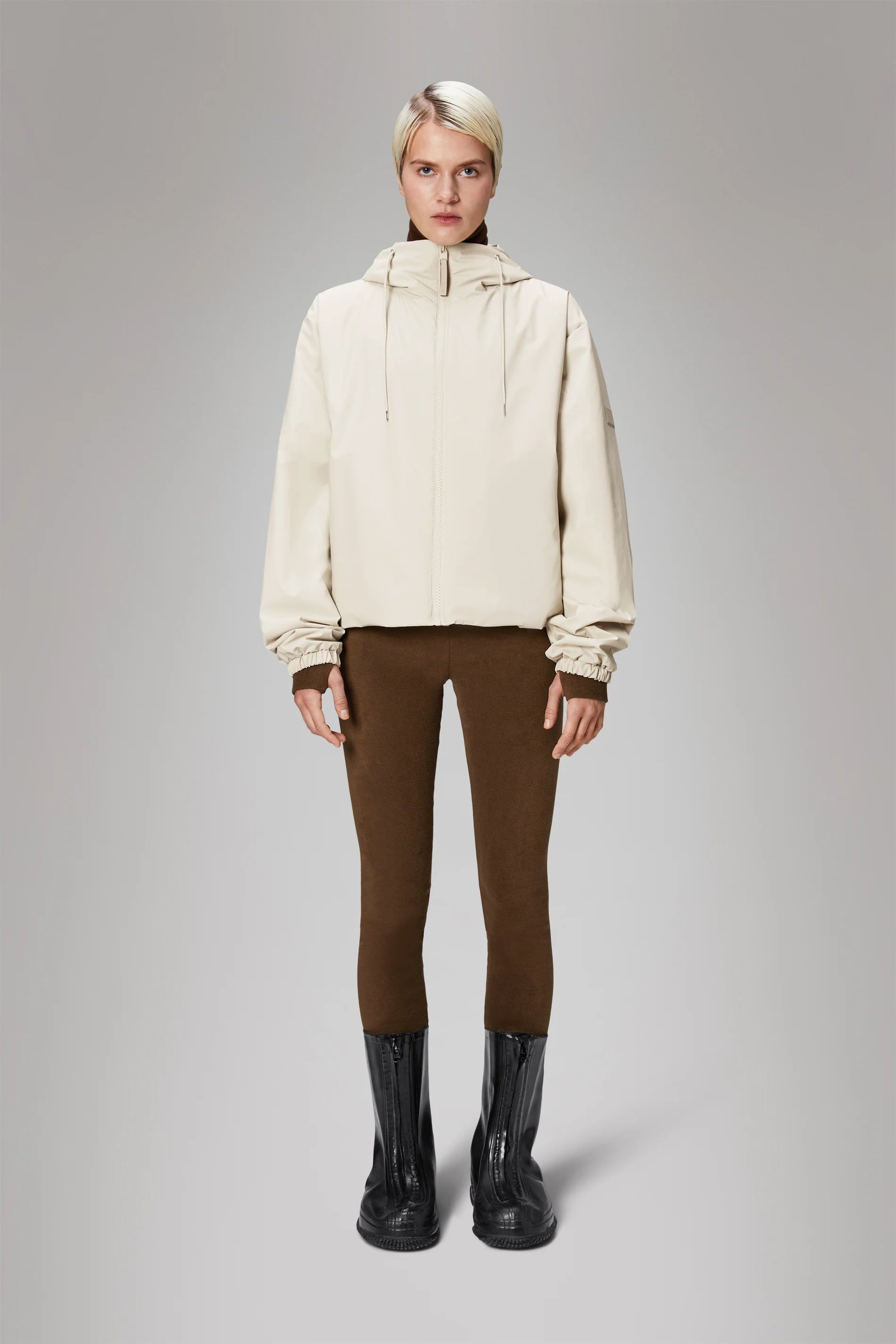 Lohja Short Insulated Jacket - Dune Tiered Jacket Buttoned Jacket Zippered Jacket