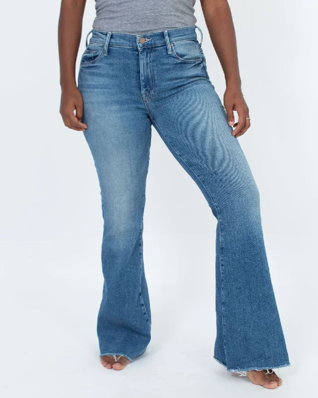 "The Weekender Fray" Jeans Stylish Tapered Fit Jeans