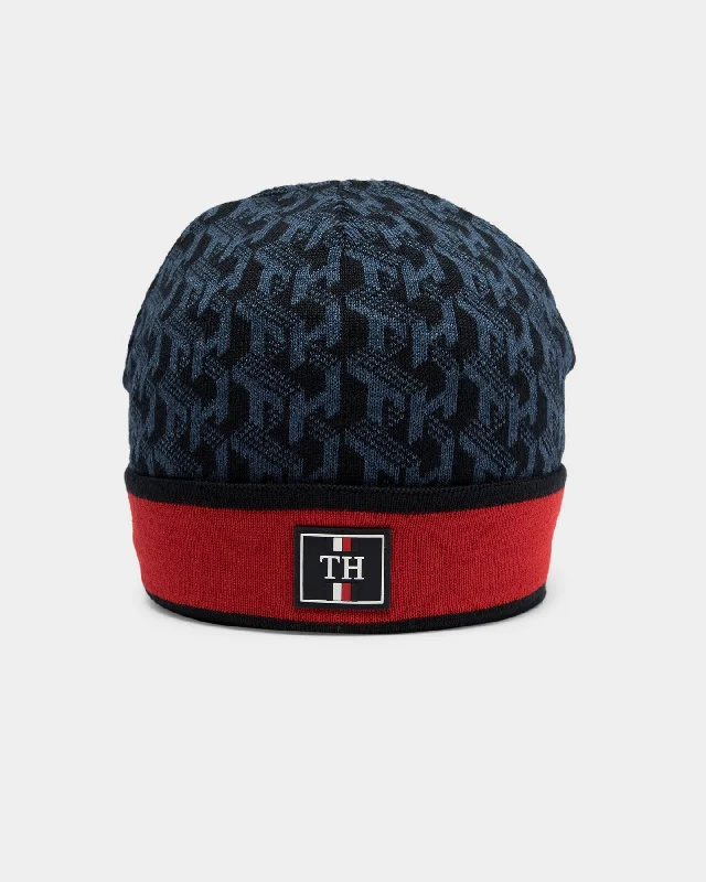 Tommy Jeans Men's Monogram Beanie Sky Captain Chic Ripped Jeans