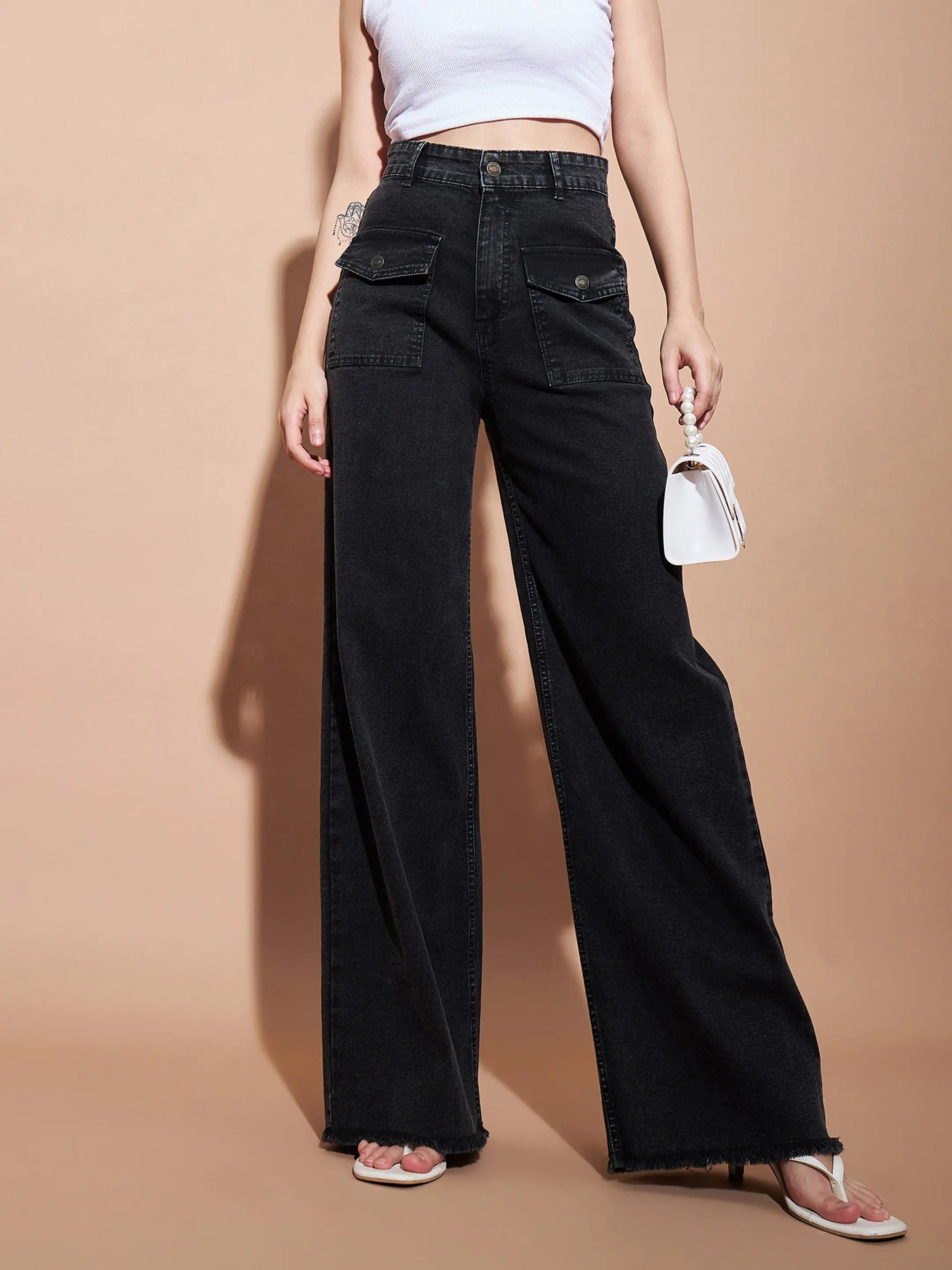 Women Black High Waist Flap Pocket Straight Jeans Comfortable Zip-Up Skinny Jeans