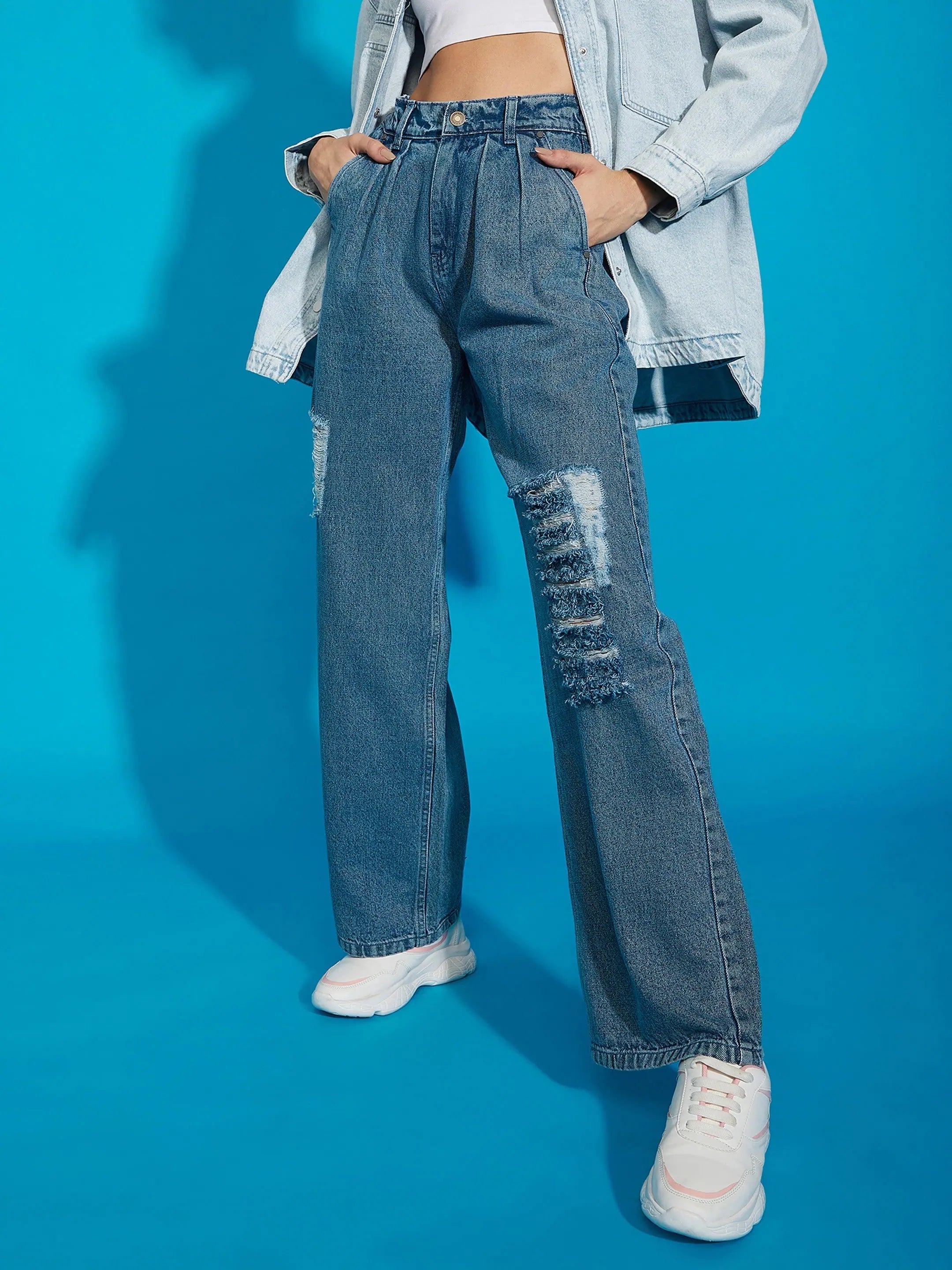 Women Blue Wash Distress Baggy Fit Jeans Cozy Stretch High-Waist Jeans