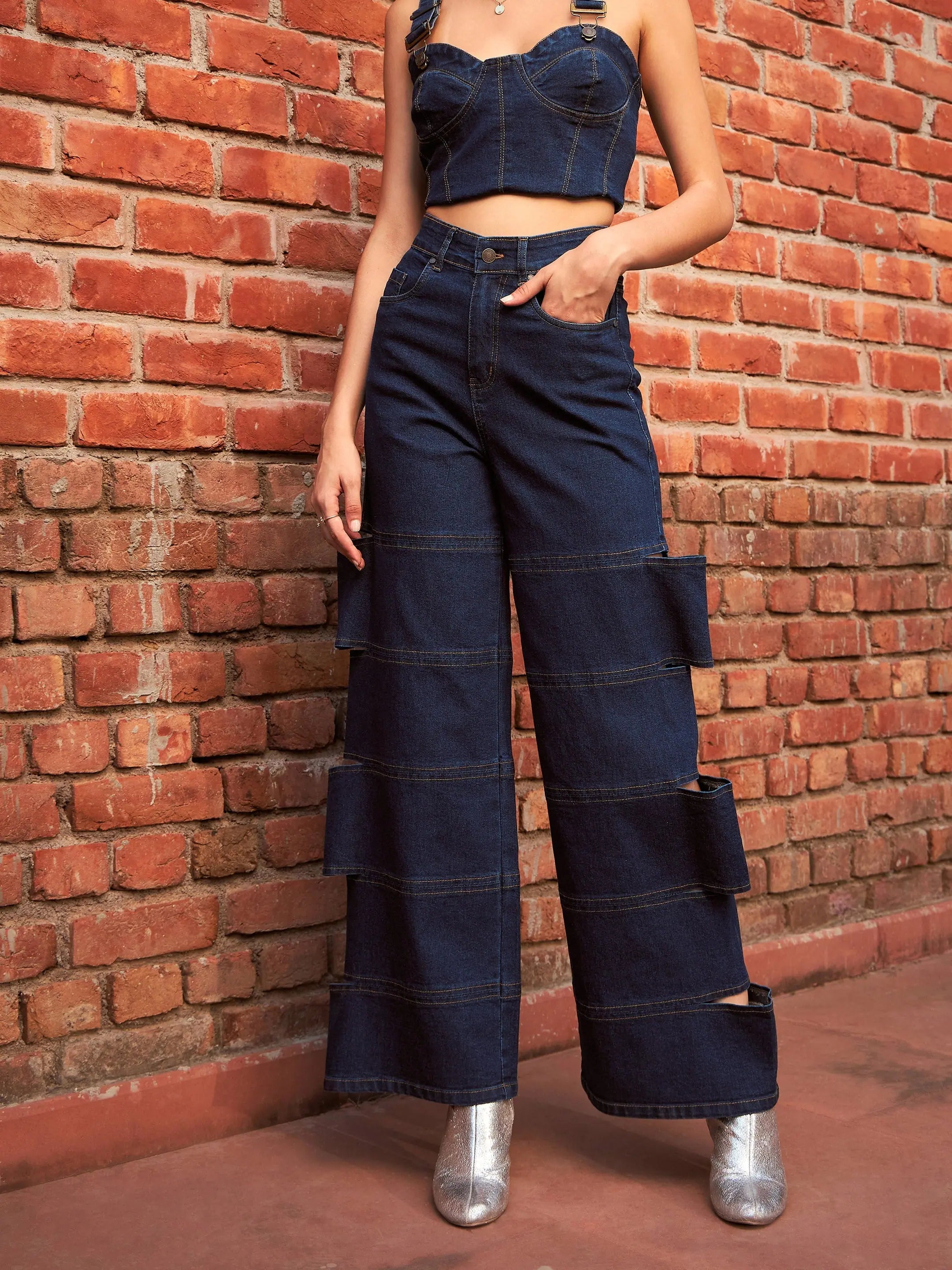Women Navy Premium Side Cutout Straight Jeans Chic Vintage-Inspired Denim Jeans