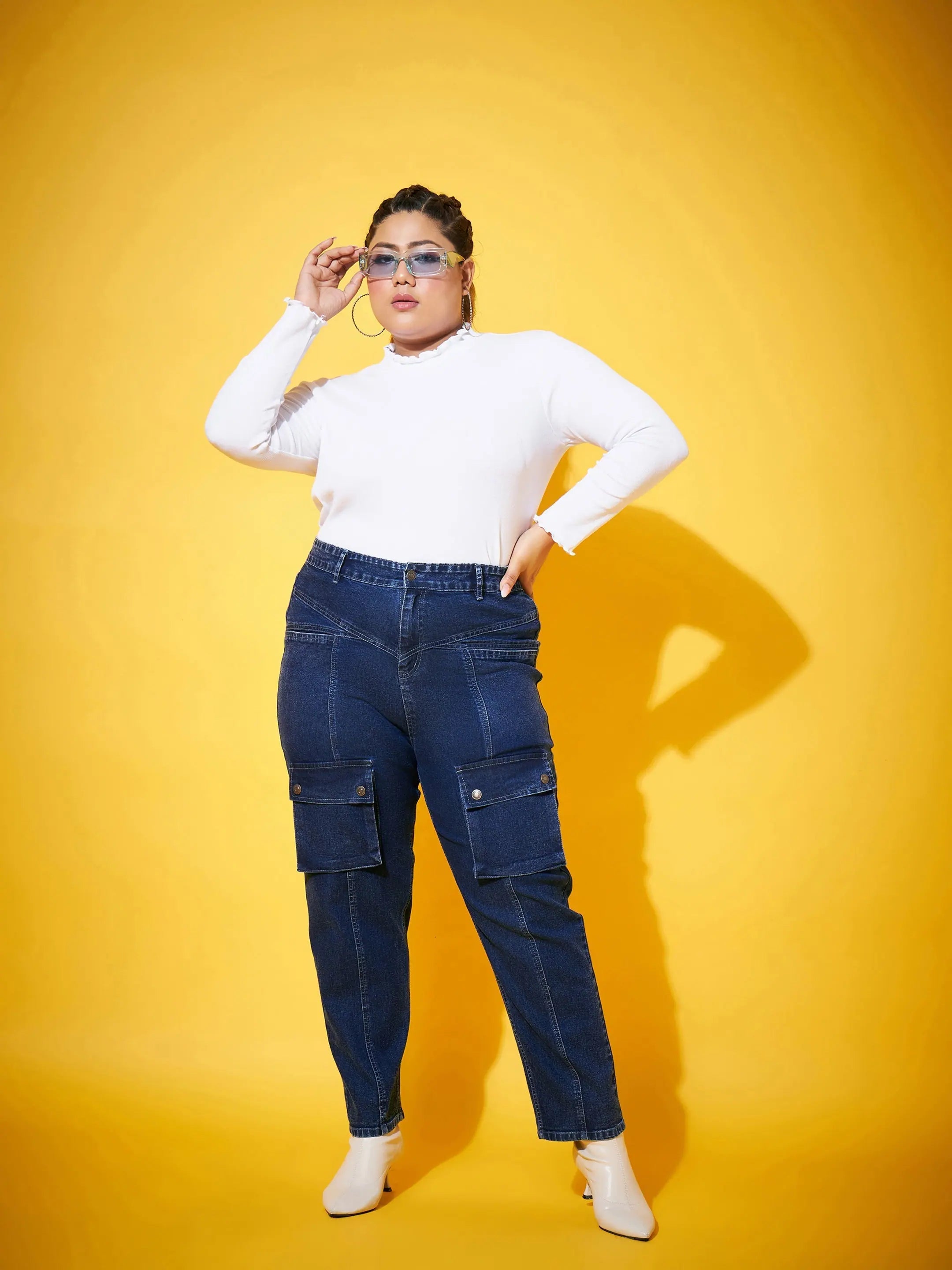 Women Navy Wash Front Patch Pocket Jeans Trendy Wide-Legged High-Waist Jeans